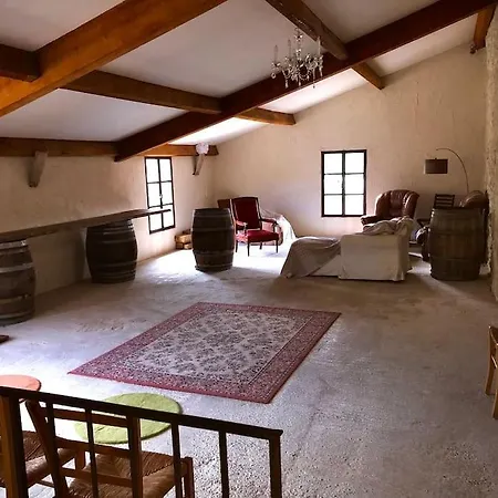 Holiday home Maison Vigneronne *